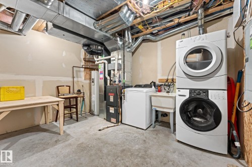 1641 Towne Centre Boulevard, Edmonton, AB - Indoor Photo Showing Laundry Room