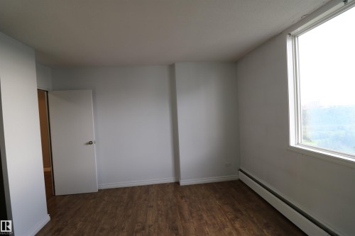 1403 9816 112 Street, Edmonton, AB - Indoor Photo Showing Other Room
