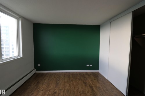 1403 9816 112 Street, Edmonton, AB - Indoor Photo Showing Other Room