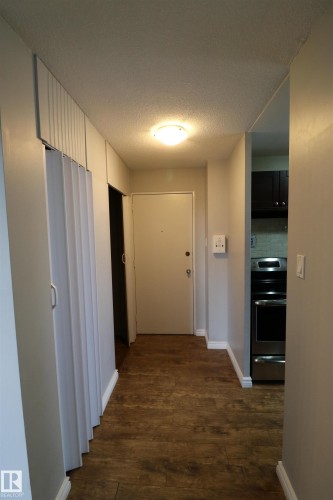 1403 9816 112 Street, Edmonton, AB - Indoor Photo Showing Other Room