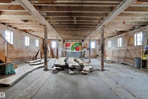 240028 Twp 460, Rural Wetaskiwin County, AB - Indoor