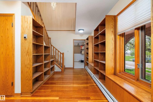 240028 Twp 460, Rural Wetaskiwin County, AB - Indoor Photo Showing Other Room