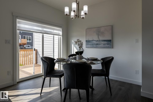 43 Renwyck Place, Spruce Grove, AB - Indoor Photo Showing Dining Room