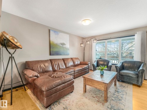 5213 2A Avenue, Edmonton, AB - Indoor Photo Showing Living Room