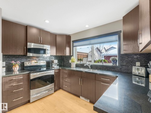 5213 2A Avenue, Edmonton, AB - Indoor Photo Showing Kitchen With Stainless Steel Kitchen