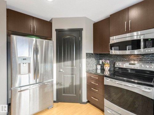 5213 2A Avenue, Edmonton, AB - Indoor Photo Showing Kitchen With Stainless Steel Kitchen With Upgraded Kitchen