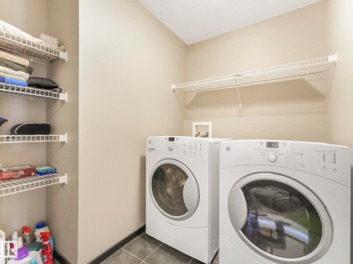 5213 2A Avenue, Edmonton, AB - Indoor Photo Showing Laundry Room