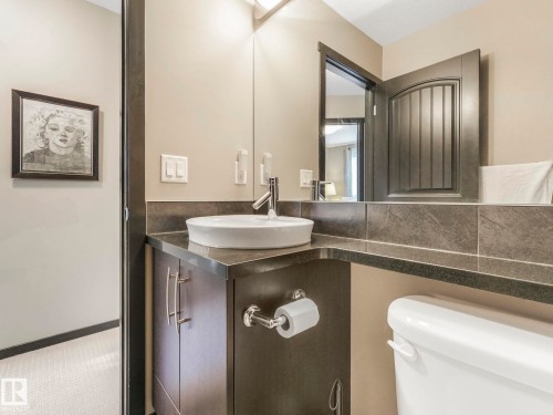 5213 2A Avenue, Edmonton, AB - Indoor Photo Showing Bathroom