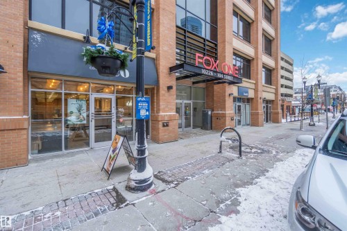 602 10226 104 Street, Edmonton, AB - Outdoor