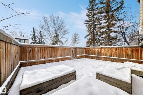 2 Grandin Village, St. Albert, AB - Outdoor