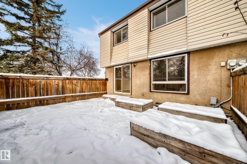2 Grandin Village, St. Albert, AB - Outdoor