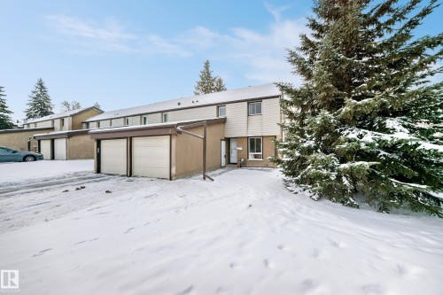 2 Grandin Village, St. Albert, AB - Outdoor