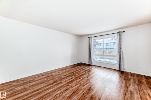 2 Grandin Village, St. Albert, AB - Indoor Photo Showing Other Room