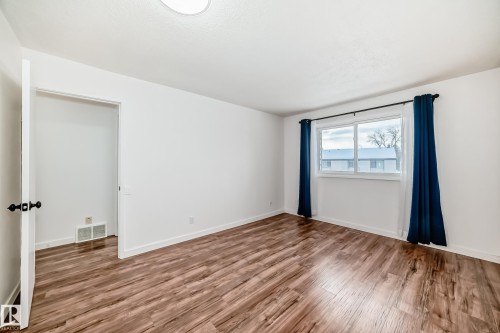 2 Grandin Village, St. Albert, AB - Indoor Photo Showing Other Room