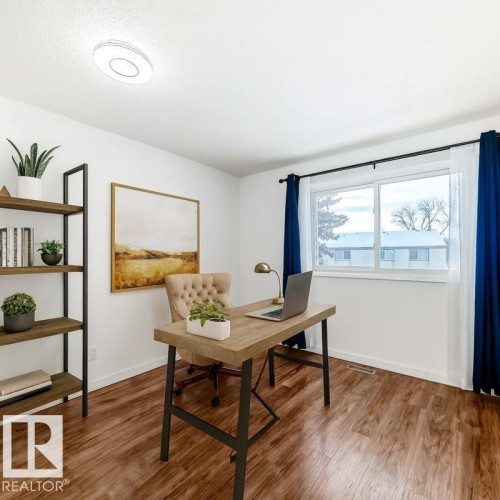 2 Grandin Village, St. Albert, AB - Indoor