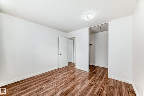 2 Grandin Village, St. Albert, AB - Indoor Photo Showing Other Room