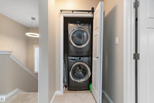 42 6835 Speaker Vista, Edmonton, AB - Indoor Photo Showing Laundry Room