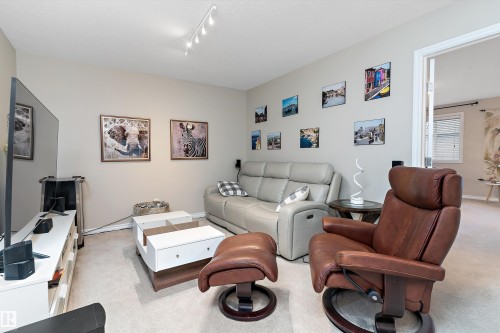 42 6835 Speaker Vista, Edmonton, AB - Indoor