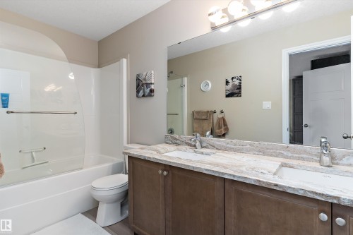 42 6835 Speaker Vista, Edmonton, AB - Indoor Photo Showing Bathroom