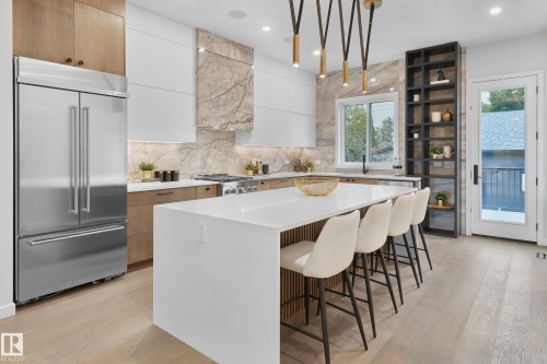 8318 120 Street, Edmonton, AB - Indoor