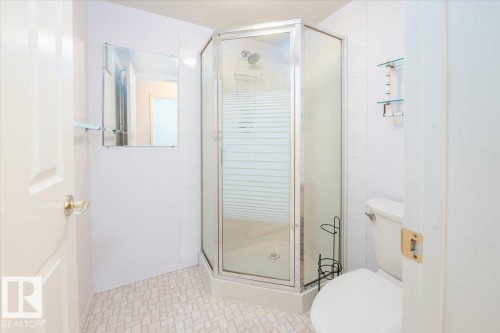 111 10935 21 Avenue, Edmonton, AB - Indoor Photo Showing Bathroom