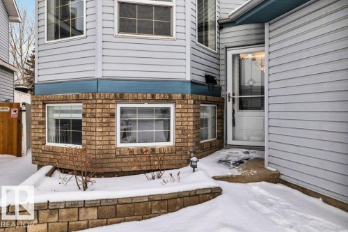 2812 40A Avenue, Edmonton, AB - Outdoor With Exterior