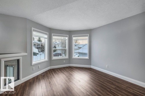 2812 40A Avenue, Edmonton, AB - Indoor Photo Showing Other Room