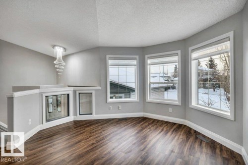 2812 40A Avenue, Edmonton, AB - Indoor Photo Showing Other Room