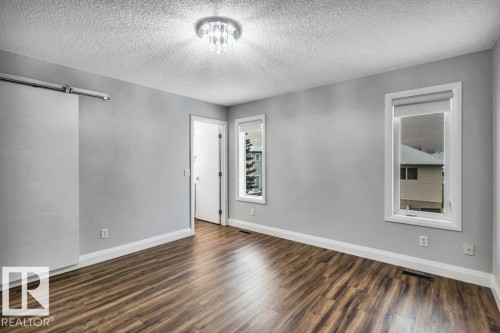 2812 40A Avenue, Edmonton, AB - Indoor Photo Showing Other Room