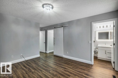 2812 40A Avenue, Edmonton, AB - Indoor Photo Showing Other Room