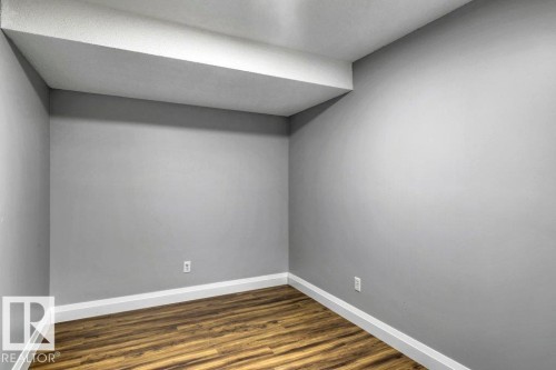 2812 40A Avenue, Edmonton, AB - Indoor Photo Showing Other Room