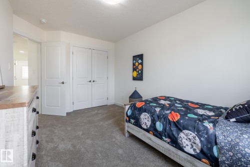 5226 Kinney Place, Edmonton, AB - Indoor Photo Showing Bedroom