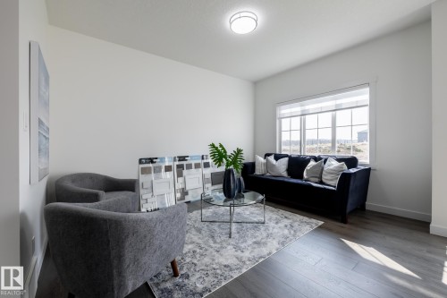 5226 Kinney Place, Edmonton, AB - Indoor Photo Showing Living Room