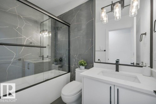 8506 153 Street, Edmonton, AB - Indoor Photo Showing Bathroom