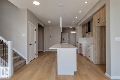 7113 51 Avenue, Beaumont, AB - Indoor Photo Showing Kitchen