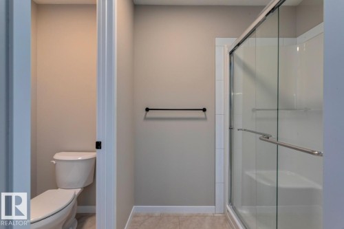 7113 51 Avenue, Beaumont, AB - Indoor Photo Showing Bathroom