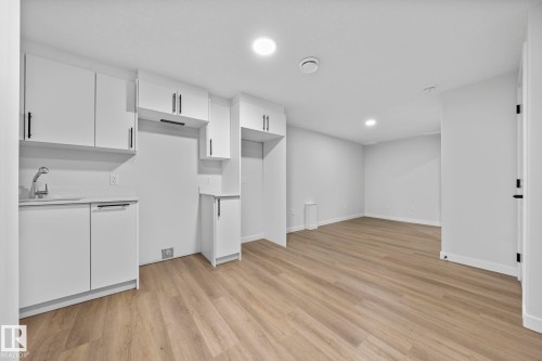 16521 20 Avenue, Edmonton, AB - Indoor