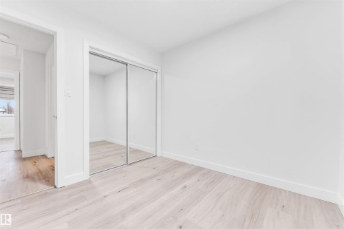 2911 26 Street, Edmonton, AB - Indoor Photo Showing Other Room
