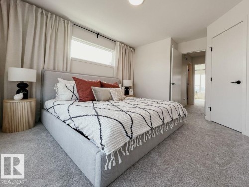 110 Westwind Drive, Spruce Grove, AB - Indoor Photo Showing Bedroom