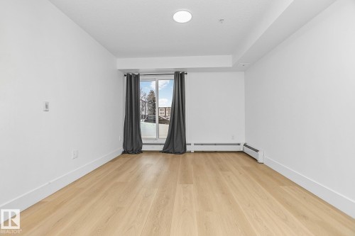 114 9504 182 Street, Edmonton, AB - Indoor Photo Showing Other Room
