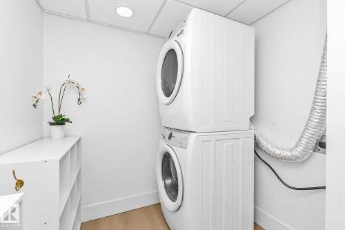 114 9504 182 Street, Edmonton, AB - Indoor Photo Showing Laundry Room