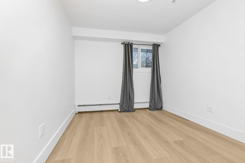 114 9504 182 Street, Edmonton, AB - Indoor Photo Showing Other Room