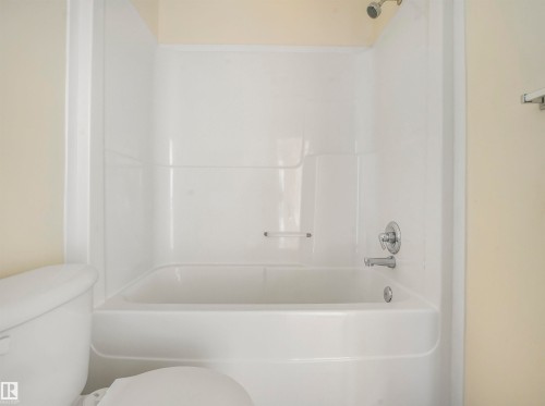 57 3380 28A Avenue, Edmonton, AB - Indoor Photo Showing Bathroom