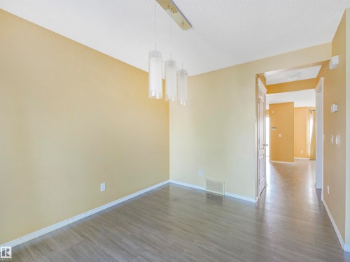 57 3380 28A Avenue, Edmonton, AB - Indoor Photo Showing Other Room