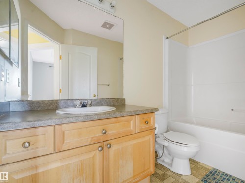 57 3380 28A Avenue, Edmonton, AB - Indoor Photo Showing Bathroom