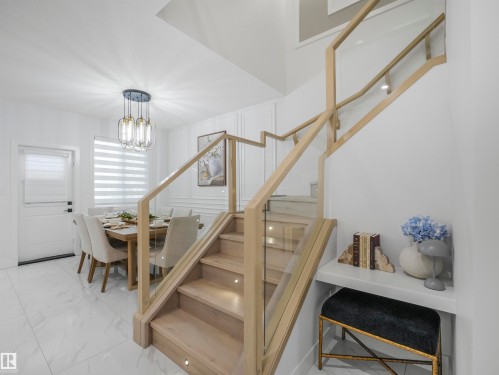 3519 45 Avenue, Beaumont, AB - Indoor