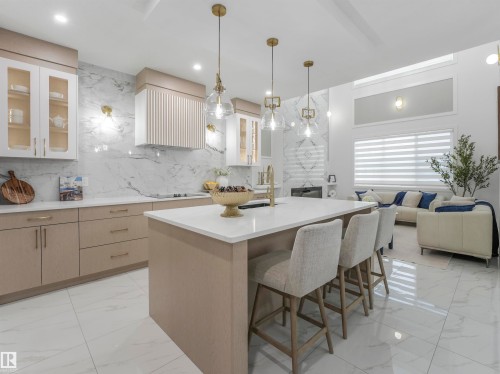 3519 45 Avenue, Beaumont, AB - Indoor Photo Showing Kitchen With Upgraded Kitchen