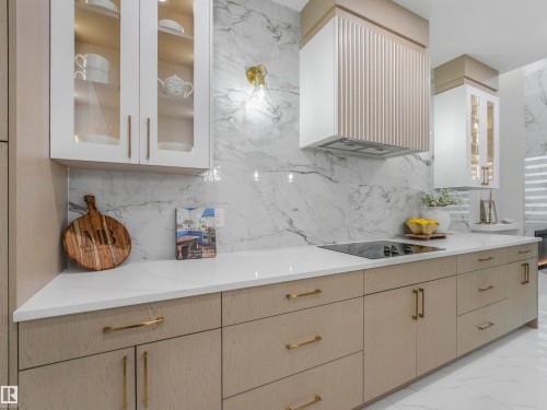 3519 45 Avenue, Beaumont, AB - Indoor Photo Showing Kitchen