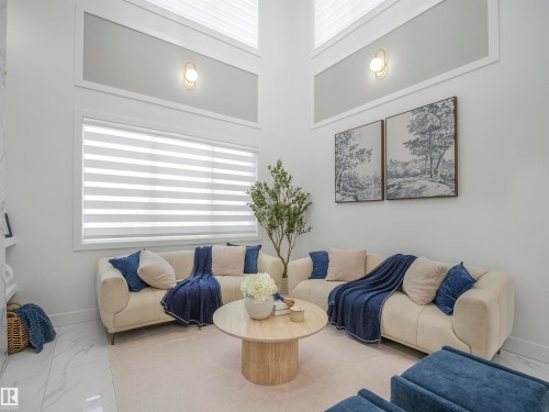 3519 45 Avenue, Beaumont, AB - Indoor