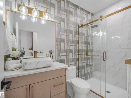 3519 45 Avenue, Beaumont, AB - Indoor Photo Showing Bathroom